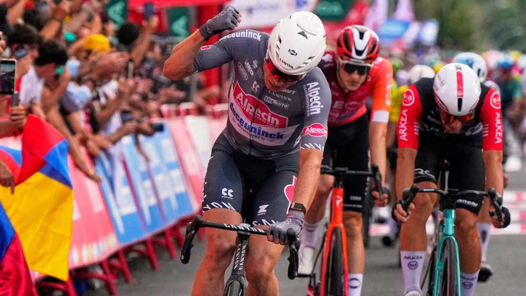 Tour d'Espagne cycliste - La star du sprint Philipsen remporte la 19ème étape de la Vuelta