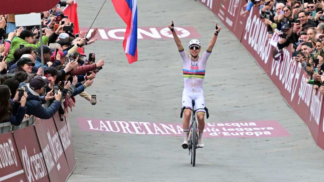 Gravel race in Italy - Pogacar hat-trick at Strade Bianche - Koch third for women