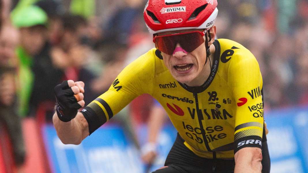 Vingegaard takes overall lead at Paris-Nice