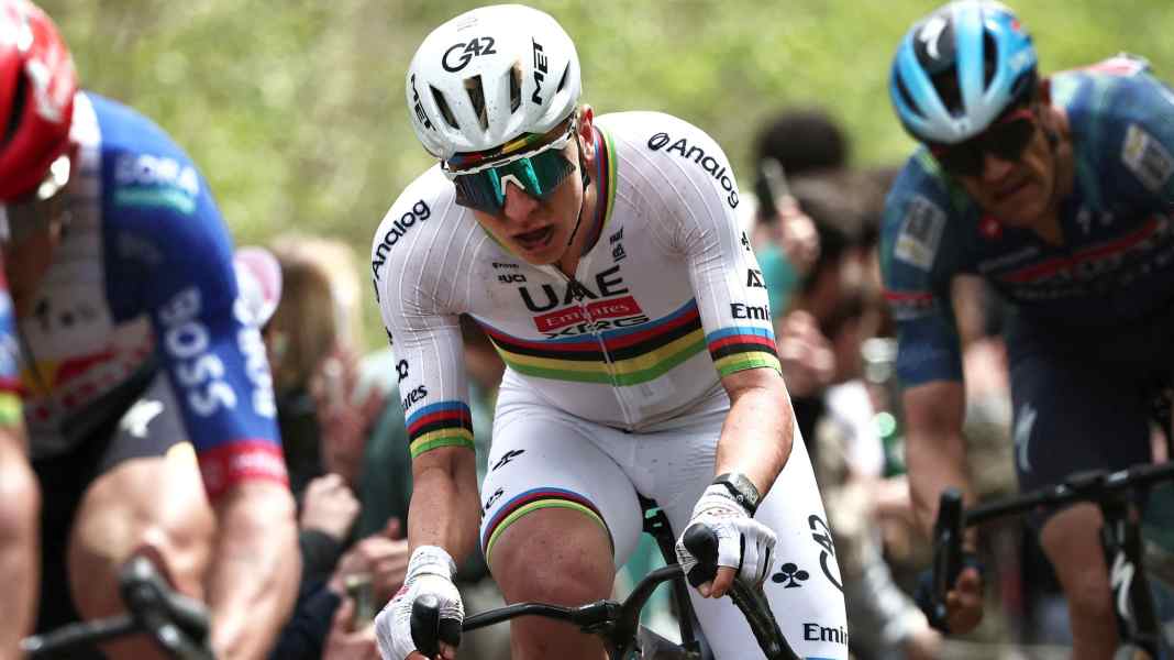 Van Aert wins: Pogacar misses out on victory at Paris-Roubaix