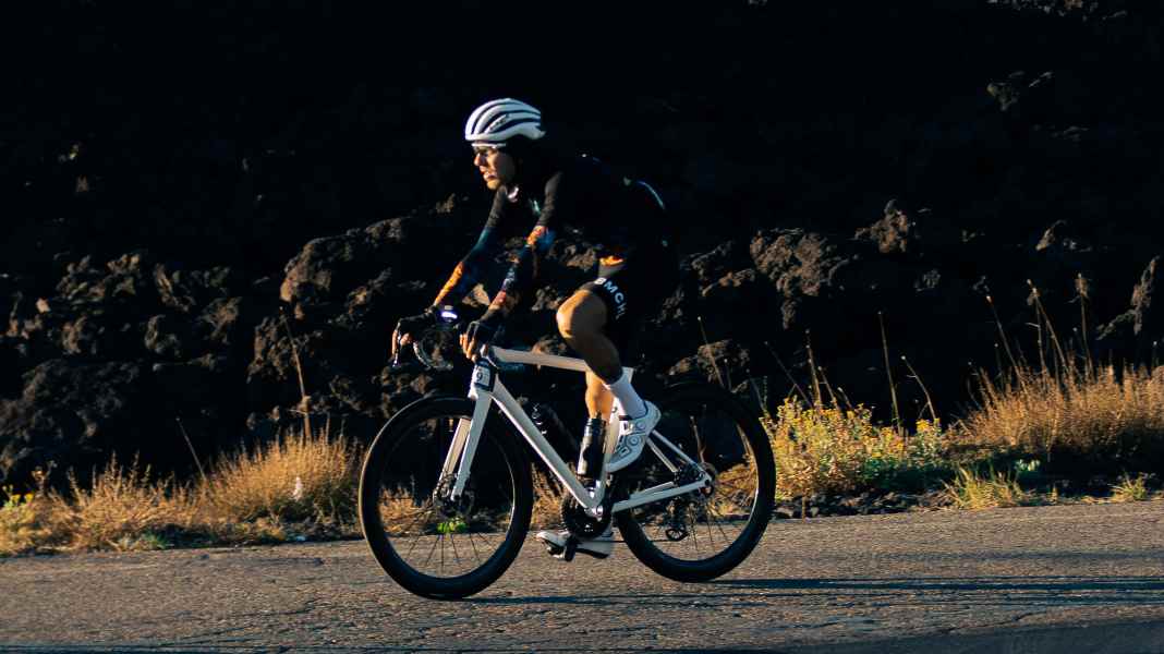 Jack Burke et Illi Gardner remportent le premier championnat du monde d'Everesting
