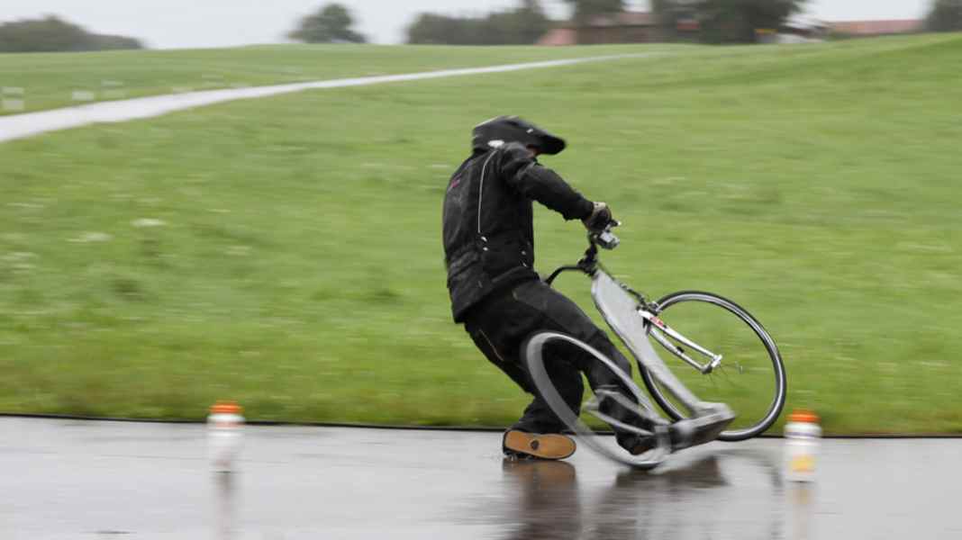 TOUR wet grip tyre test