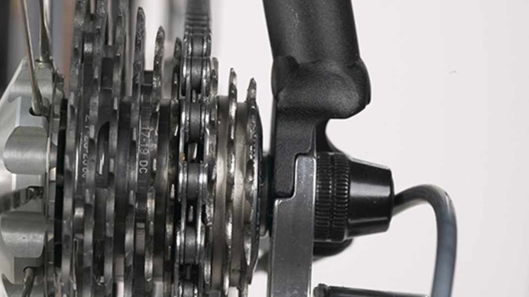 Régler correctement le dérailleur du vélo de course
