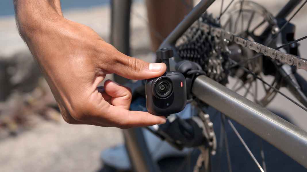 Insta360 GO Ultra : caméra 4K minuscule avec soutien de l'IA