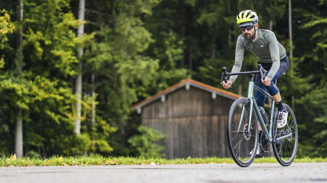 Top 3 de 2025 : les vélos de course les plus légers des tests TOUR