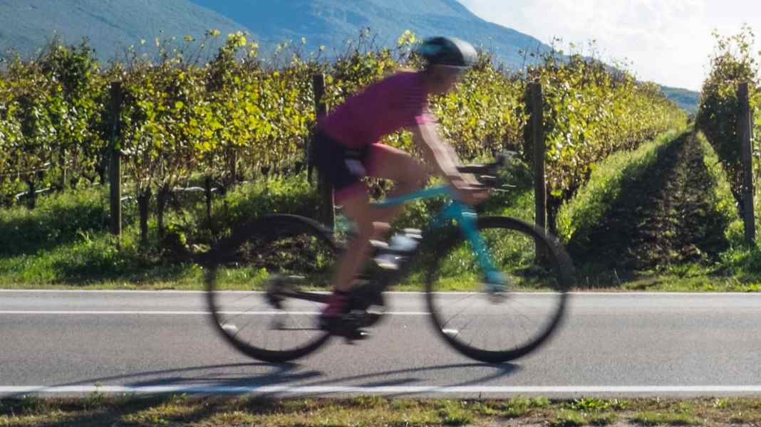 Camp d'entraînement de vélo de course au printemps : début de saison au lac de Garde