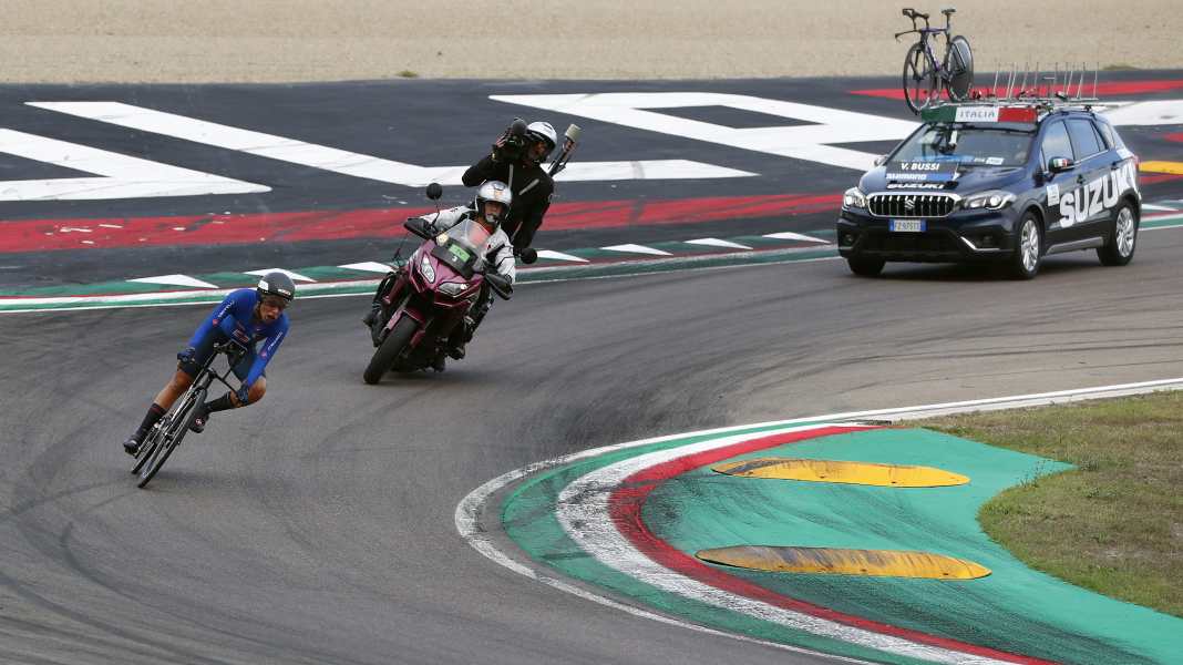 Fastest woman in the world: Vittoria Bussi chases the world hour record on the bike