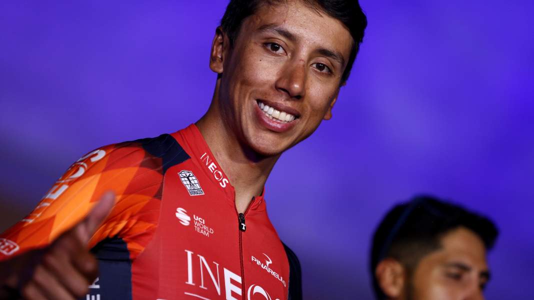 Bernal célèbre sa première victoire après un horrible accident : "J'ai pensé plusieurs fois à arrêter".