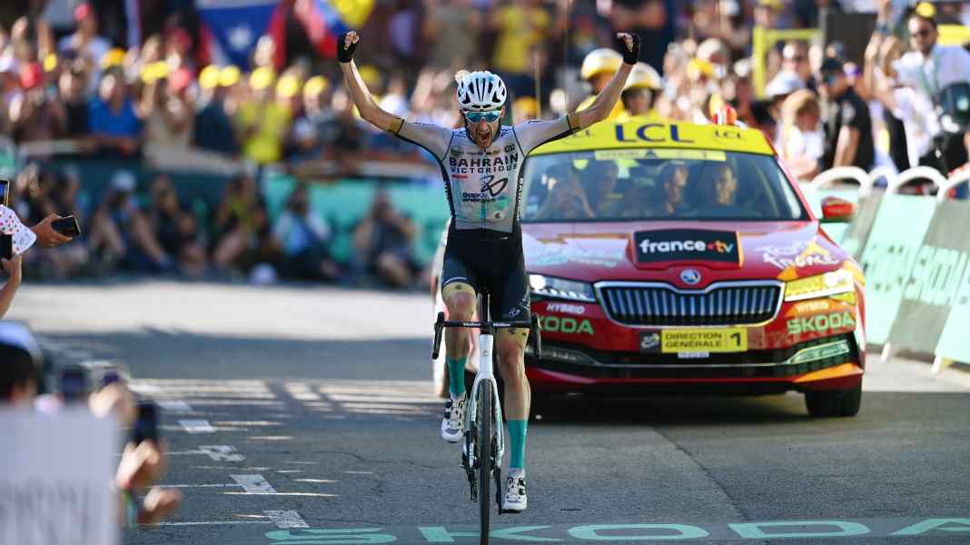 Quotes on the 15th stage: "All the emotions come out"