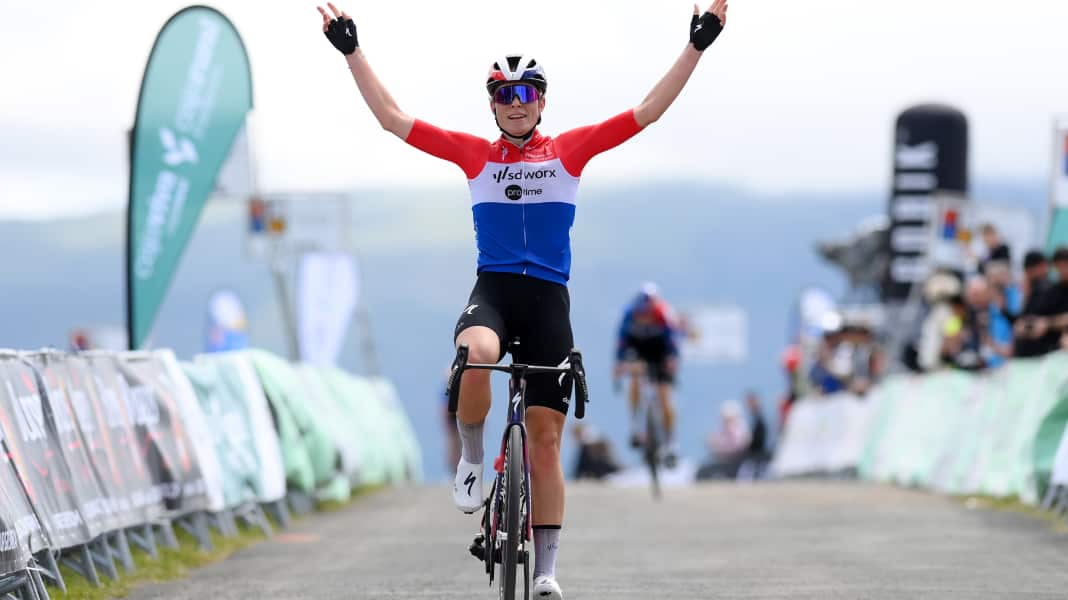 Vuelta a Burgos Feminas 2024: Vollering hängt die Konkurrenz ab - Lippert in den Top 10