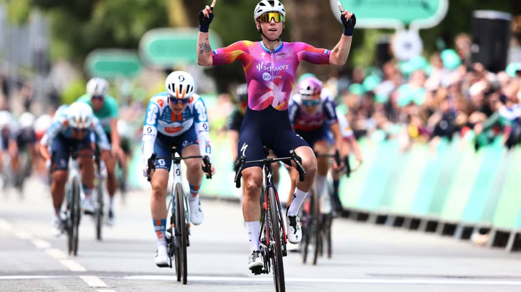 Tour of Britain Women 2024 - Stage 3: Wiebes has everything under control again in the bunch sprint