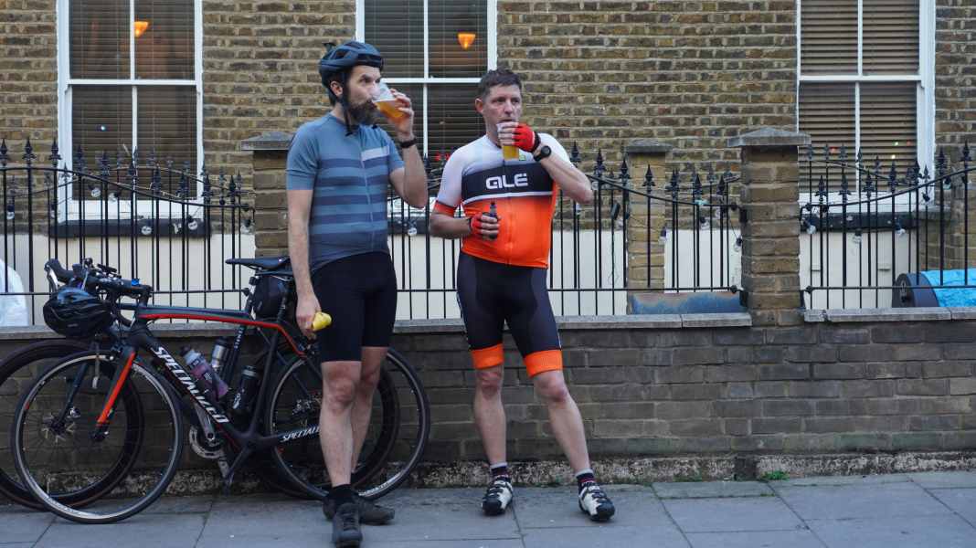 Bière sans alcool : la nouvelle tendance pour les cyclistes ?