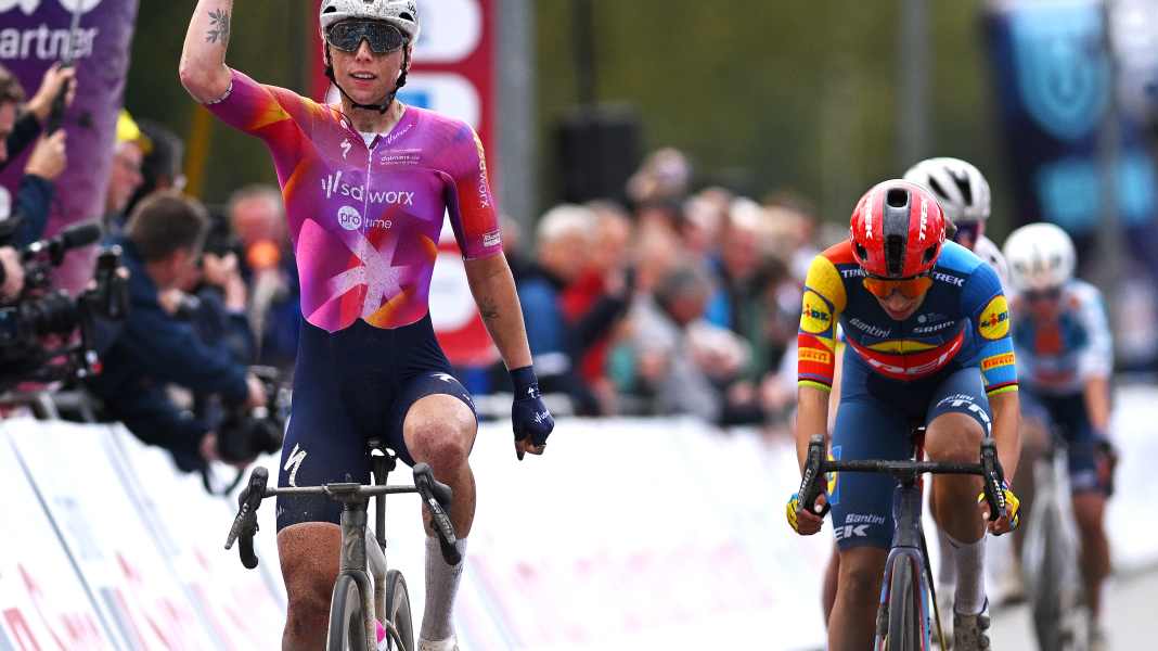 Simac Ladies Tour 2024: Zweiter Streich am dritten Tag - Wiebes schlägt wieder zu