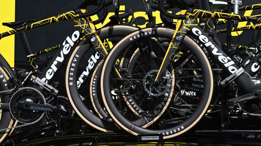 Vuelta 2025: Racing bikes stolen from Vingegaard team - team manager speaks out