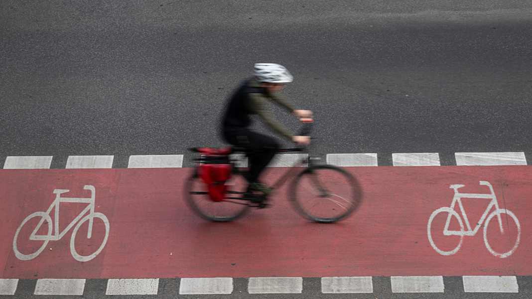Study on road users: Cyclists show a sense of unity