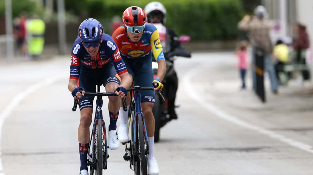 Giro d'Italia: Romain Bardet's last great chase