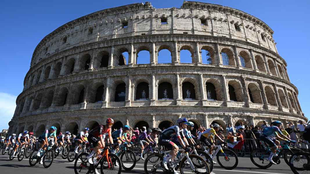 Départ du Giro en Bulgarie? : l'UCI suspend deux officiels
