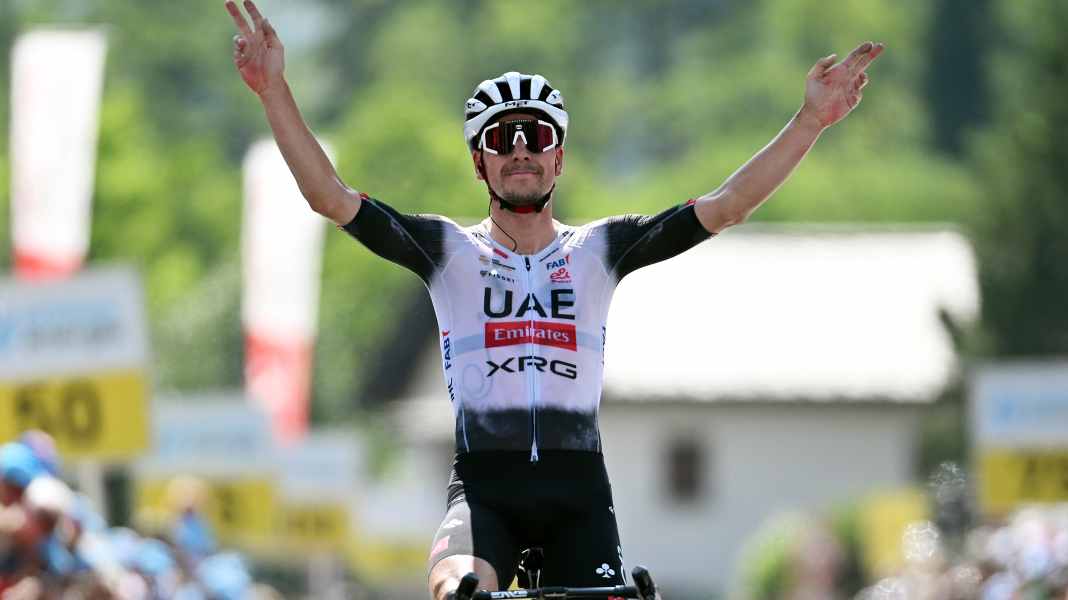 Tour de Suisse - Stage 4: Almeida celebrates impressive solo victory