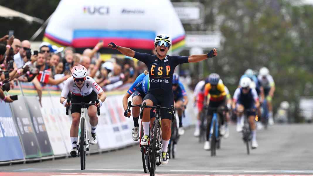 WM 2025: Ostiz gewinnt Juniorinnen-Gold im Sprint