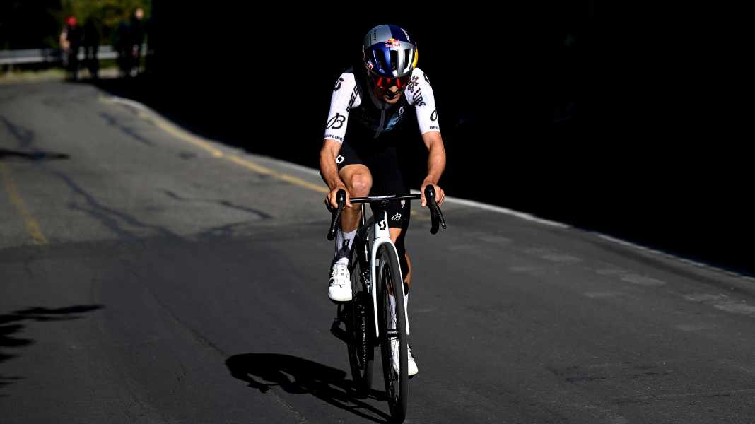 Neuer Hauptsponsor: Pinarello steigt bei Pidcock-Team Q36.5 ein