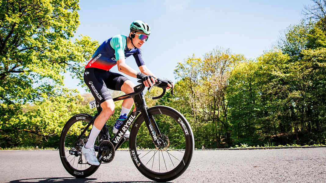 Préparation du Tour extrême : Paul Seixas parcourt 43.000 mètres de dénivelé en deux semaines