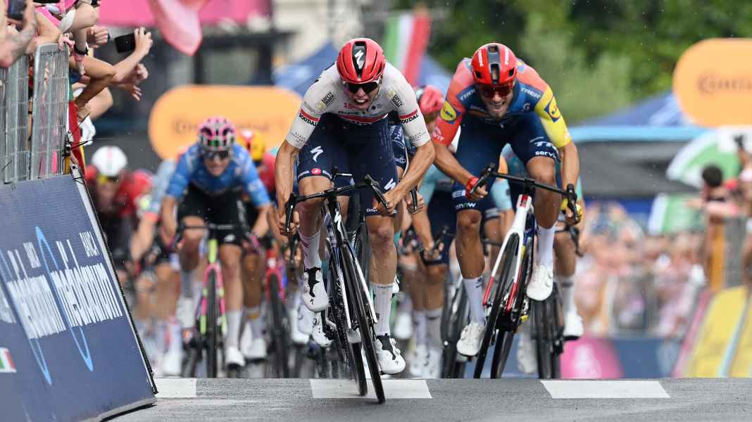 Giro d'Italia - Stage 18: Magnier survives the "wall" and wins