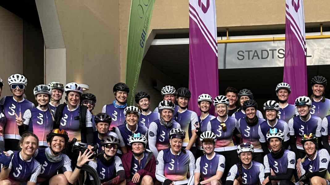 GBI Ladies Transalp 2025: 40 Frauen & 40 Rennräder überqueren über die Alpen
