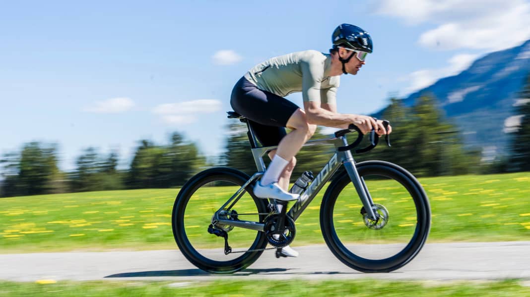 Bikefitting auf dem Rennrad: Tipps zur Sitzposition für Bergmarathons