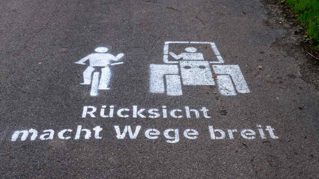 Vélo contre tracteur : respect des chemins de campagne - ce que les cyclistes doivent savoir