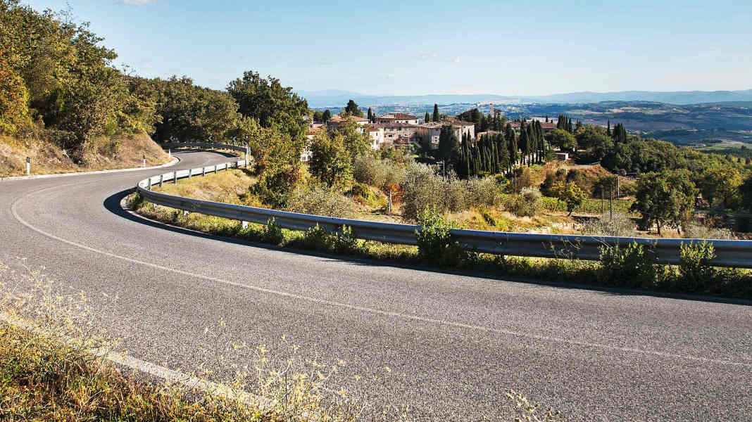 Road bike training camp in spring: start of the season on the Italian Adriatic