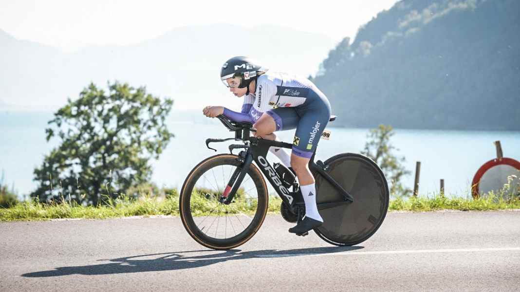 King of the Lake : la star de la luge Felix Loch au départ