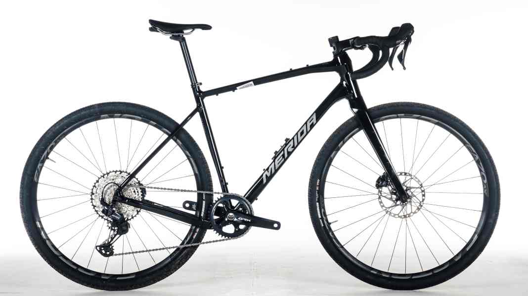 Merida Silex 700: Gravel-Experte in grobem Terrain im Test