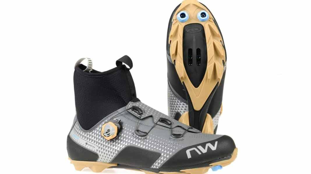 Winter shoes put to the test: seven frost protectors compared by TOUR