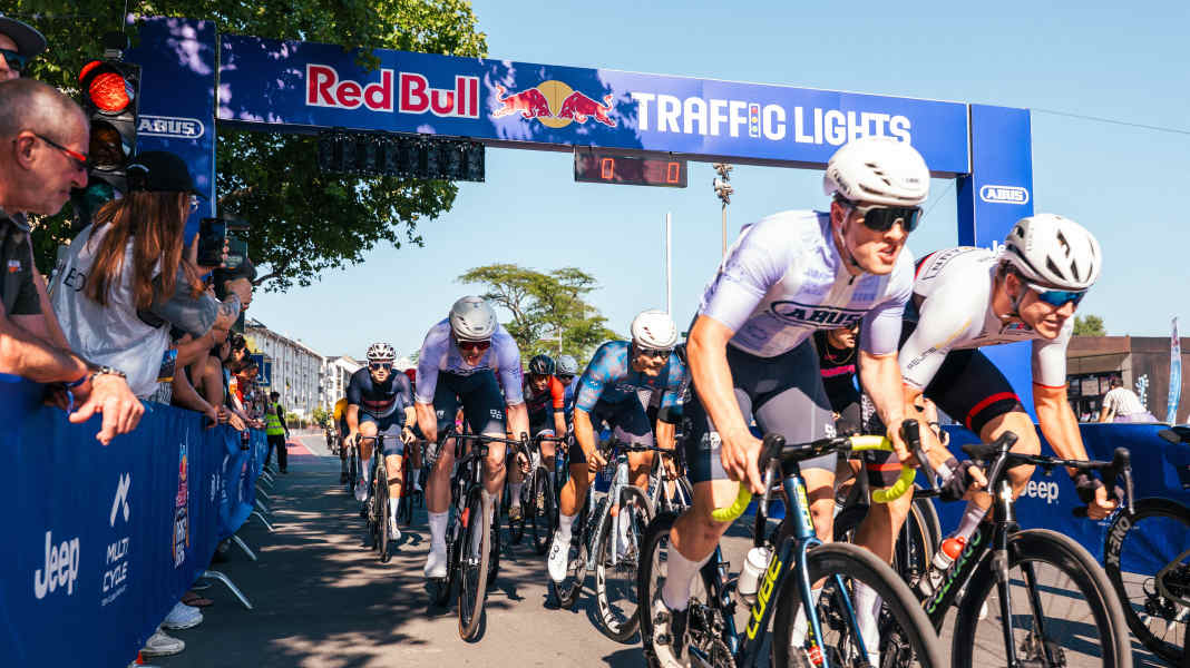 Red Bull traffic light sprint: New cycling format inspires in Frankfurt