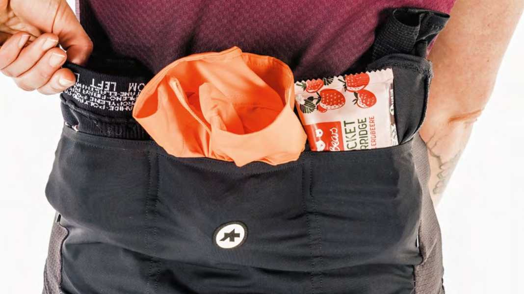 Packing list for a road bike tour: What belongs in your jersey pocket? (and what not to pack)