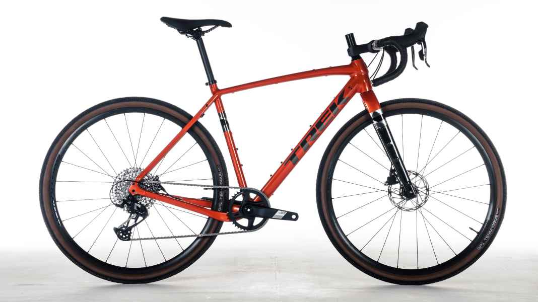 Trek Checkpoint ALR 5 : un vélo de gravel taillé pour la vitesse