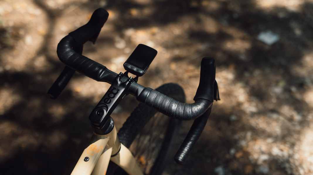 Fizik Terra Solocush Tacky : bande de guidon confortable pour les aventures en gravel