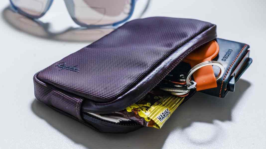 Éléments préférés de la rédaction : Rapha Rainproof Essentials Case