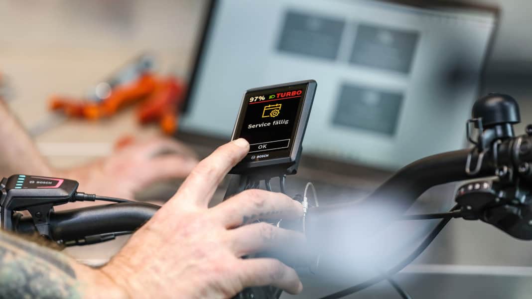 Service, jetzt!: Täuschen, tauschen, teure Rechnungen schreiben