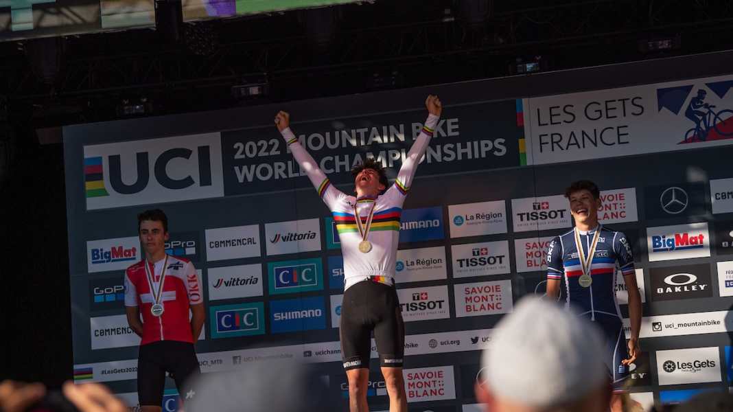UCI MTB-WM Les Gets: Paul Schehl holt Weltmeister-Titel bei Junioren