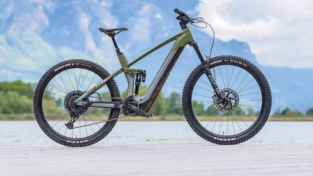 Test All-Mountain-E-Bikes 2022: Cube Stereo Hybrid 140 TM im EMTB-Lesertest