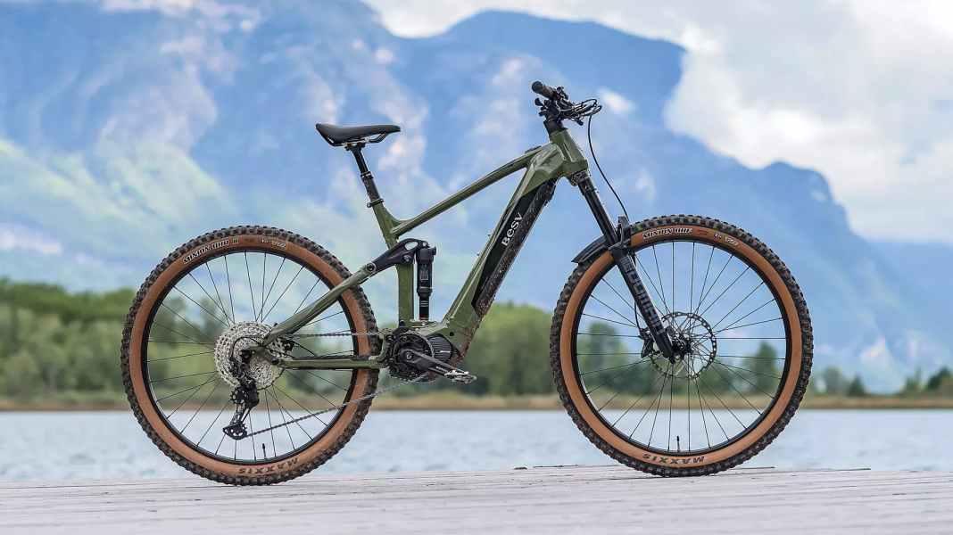 Test All-Mountain-E-Bikes 2022: BESV TRS 1.3 im EMTB-Lesertest