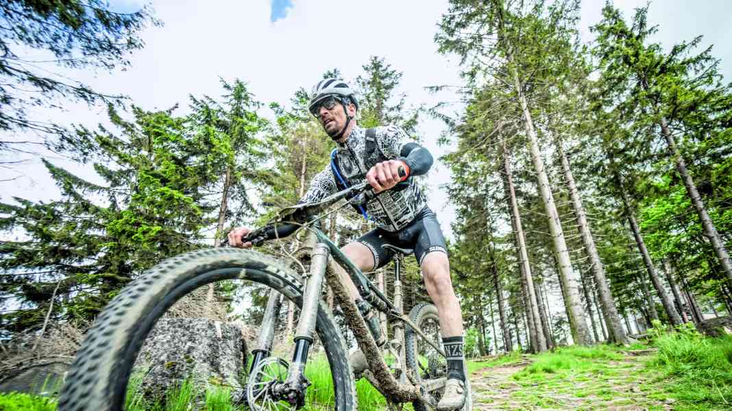 Bright F929 XCO - neue MTB-Upside-Down-Gabel