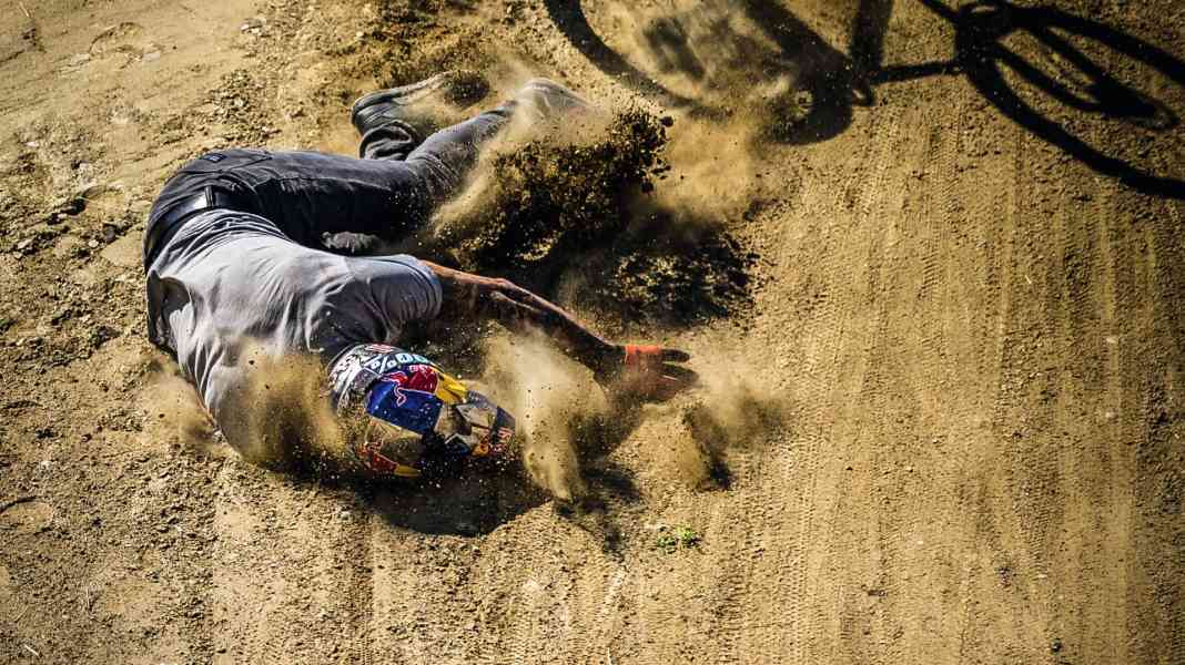 Trailschoner: 14 Knieschützer im Dämpfungstest