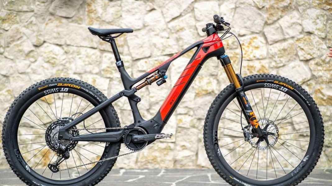 Brandneu: Edle Speerspitze von Rotwild