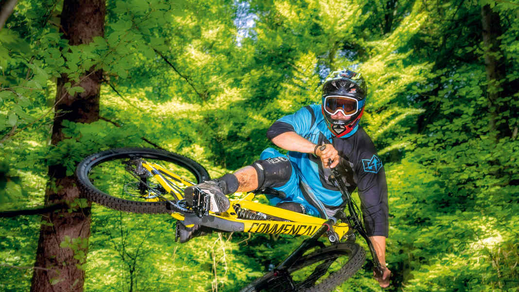 3 Big Bikes bis 2500 Euro im Test