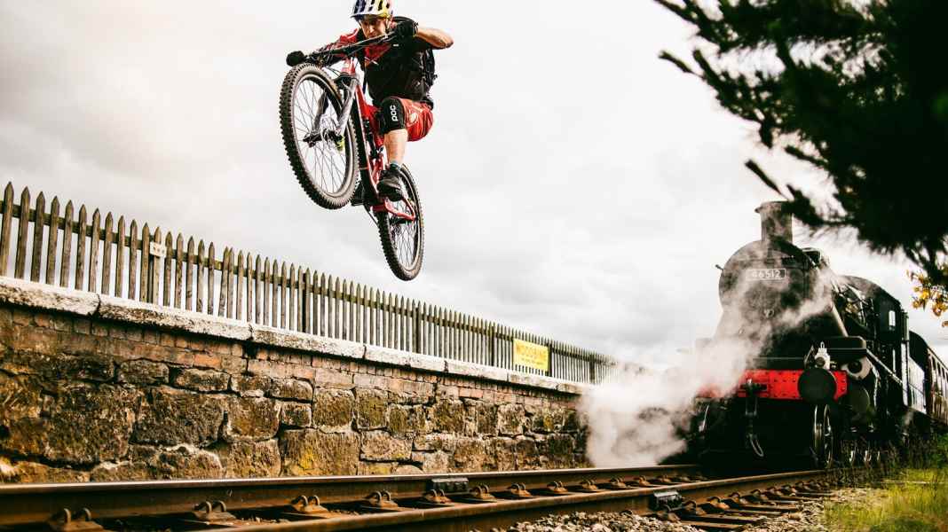 5 Helmkameras im Schnell-Check