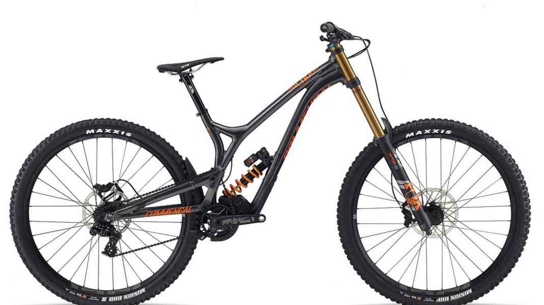 Der Dominator: Commencal Supreme DH 29
