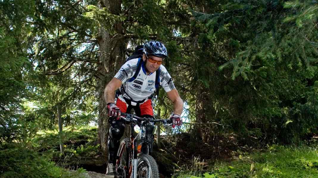 Fahrtechnik Special: Steil bergab