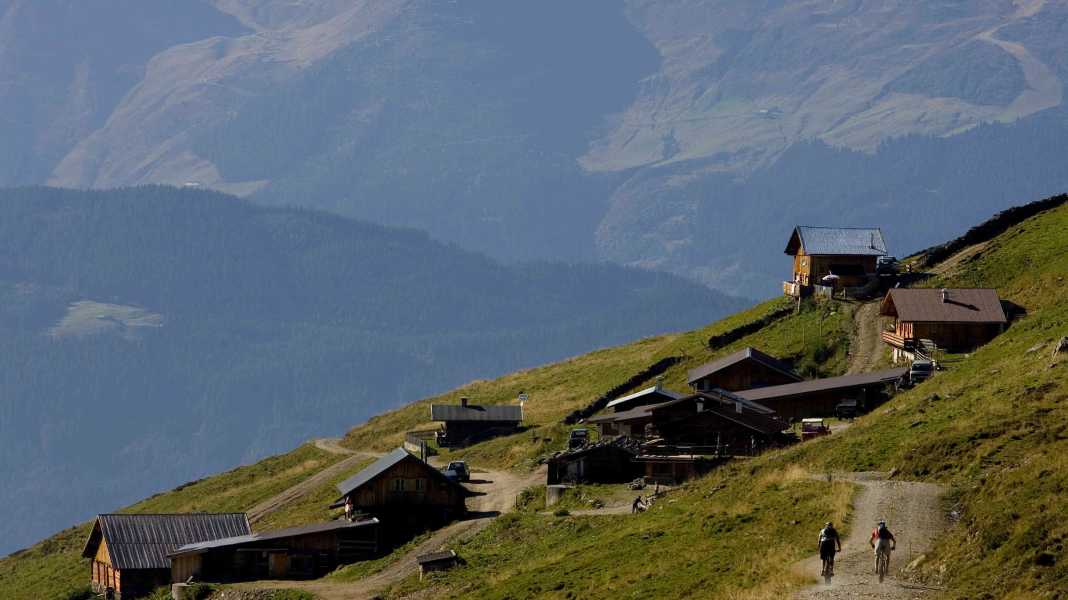 Österreich, Zillertal-Special: Tour 8 Arena Panorama-Tour